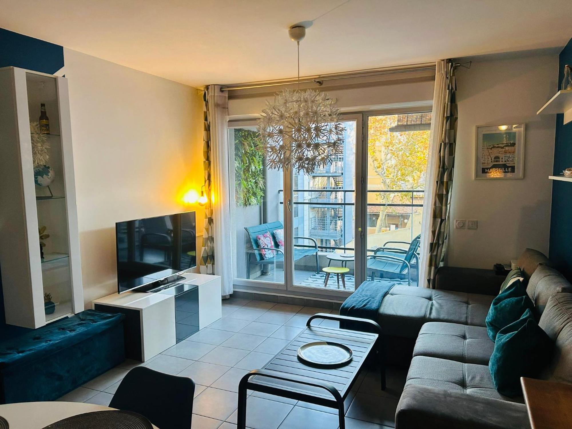 Le 13Or - Appartement De Charme En Plein Centre Ville Avec Parking Et Jolie Terrasse - Panier Joliette Vieux Port Marseille Eksteriør bilde